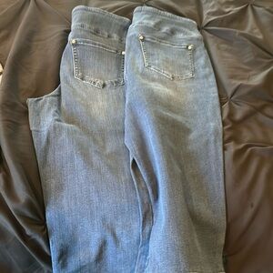 Lot of 2 small capri stretch denim